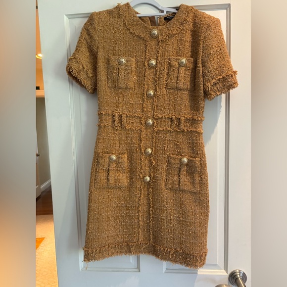 Balmain Short-Sleeve Tweed Button Preppy Old Money Luxury Dress in Camel Size 42 - Picture 4 of 8